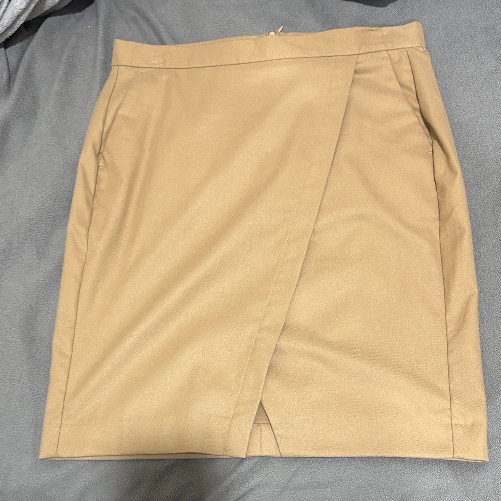 Banana Republic Petite Pencil Skirt Size 4P Tan Beige NWT Career Work